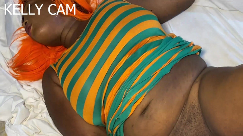 Kellycam: Kocam beni tatmin edemiyor, bu yüzden kendimi tatmin etmek için...