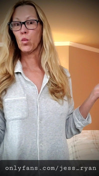 Busty MILF