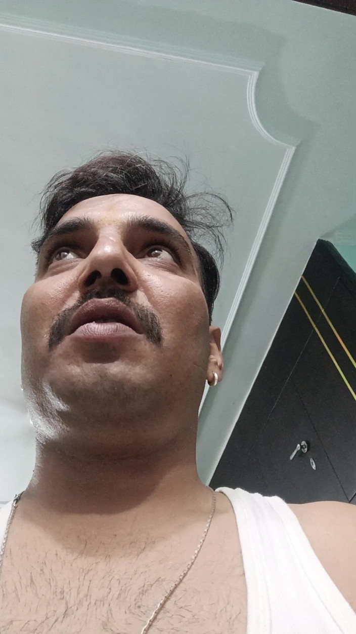 Rajasthani-old-lover: 印度德西警官与邻居继父和军官继父发生性关系