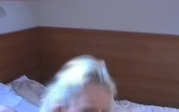 German Homemade: Amateur German Babes Sharing Dildos in Hot Lesbo Action