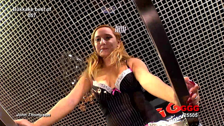 Teen clips and best blowjobs: Gangbang loira com vários galos