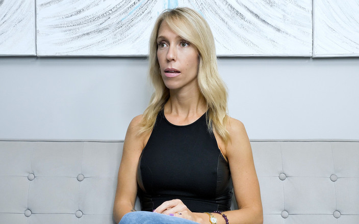 Skinz Contrast: Intervista Francese Canadese Hotwife Mary-queen Fox