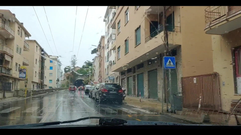 Boy jerking off: Un semplice giro in auto e mi eccito parte 1