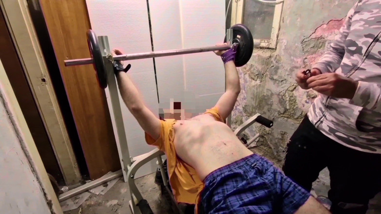 Skaterguy: Bench Press