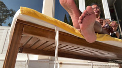 Goddess Luna Law: Chân bỏ qua bởi pov hồ bơi