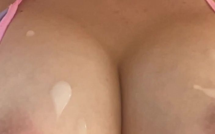 Miajacksonn: Ve eğer zengin göğüslerimi spermle doldurursan
