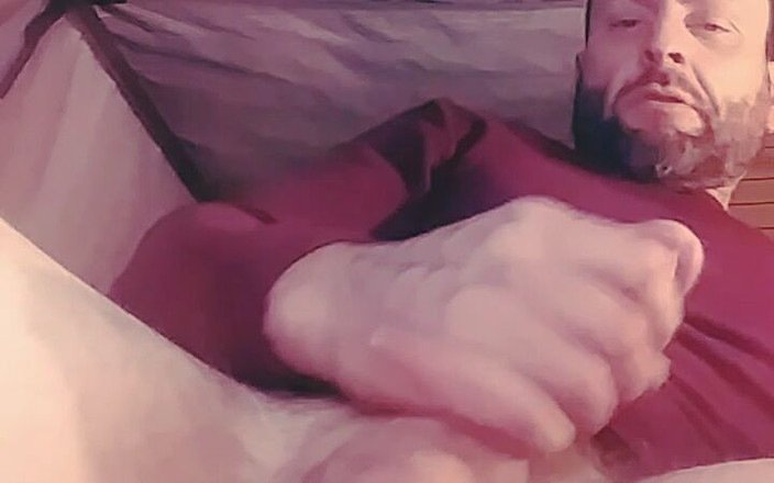 Dick Smallz: Dedicată masturbează-te