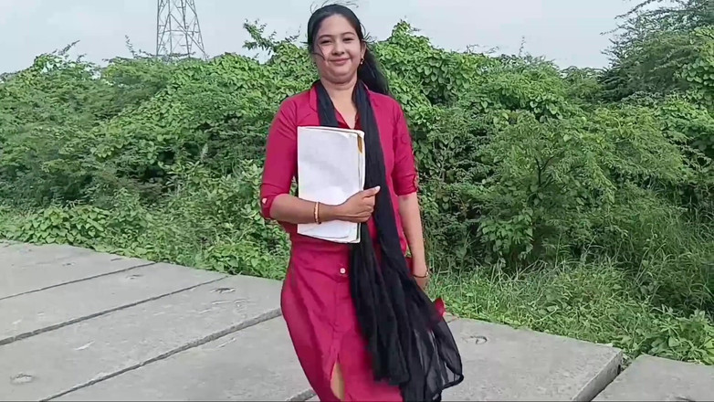 Monikashwin: First Time Desi Beautiful with Stranger From Outdoor