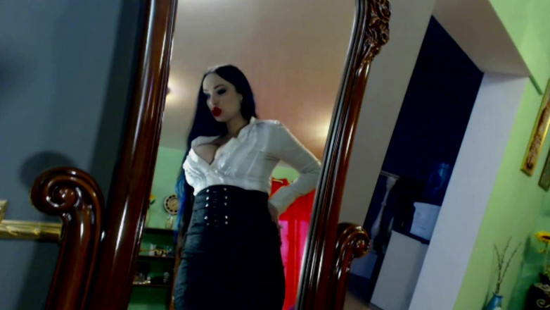 Princess18_: Crazy Custom: Búp bê đút sâu vào họng cho ông chủ