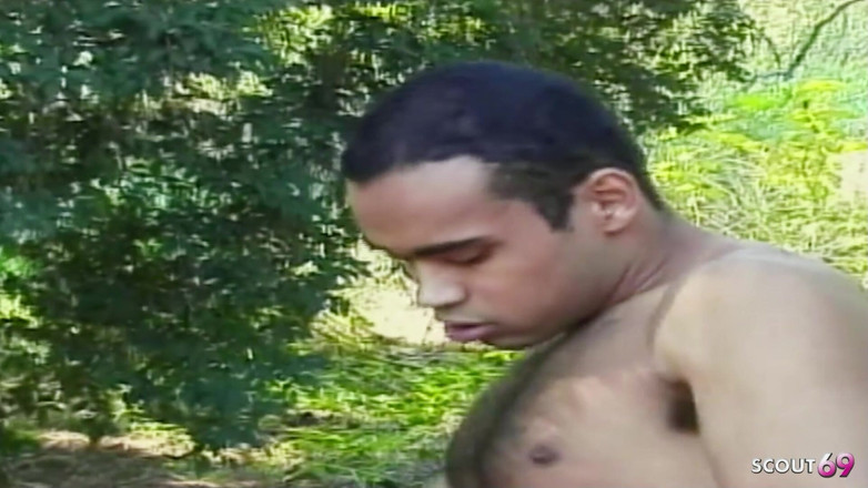 Shemale TS Collection: Блондинка з великими цицьками відтрахана анально на відкритому повітрі товстим членом