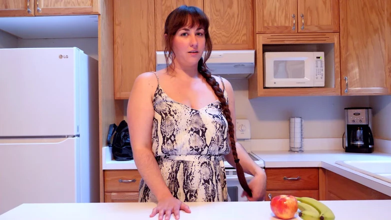 Princess Leia: Your Friends Hot Stepmom