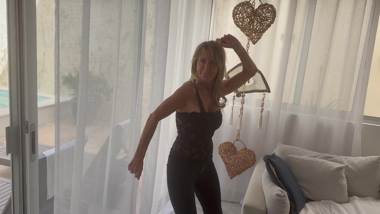 InternalDrive: Dianne Fox, Ela É Uma Em Um Milhão.