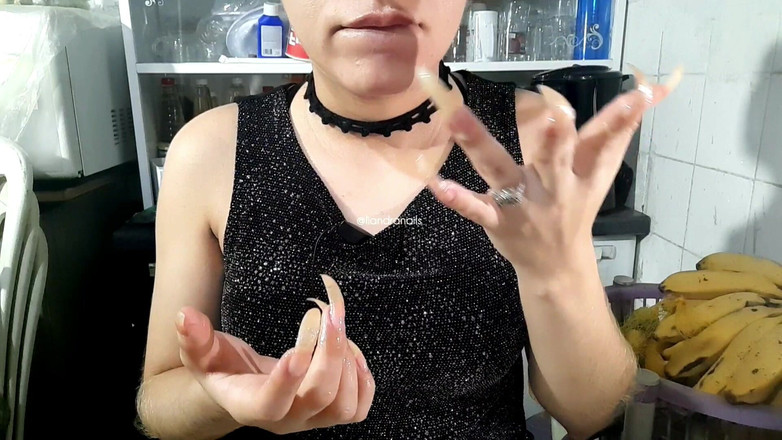 Goddess Li: Unghie succulente