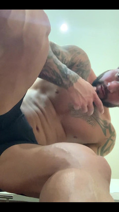 Jasons feet: 巨人粉碎了你的小城市