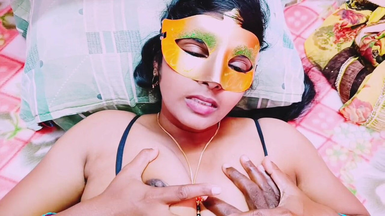 Telugu honey lips: Ha usato la lezione Carrom come scusa per attirare suo...