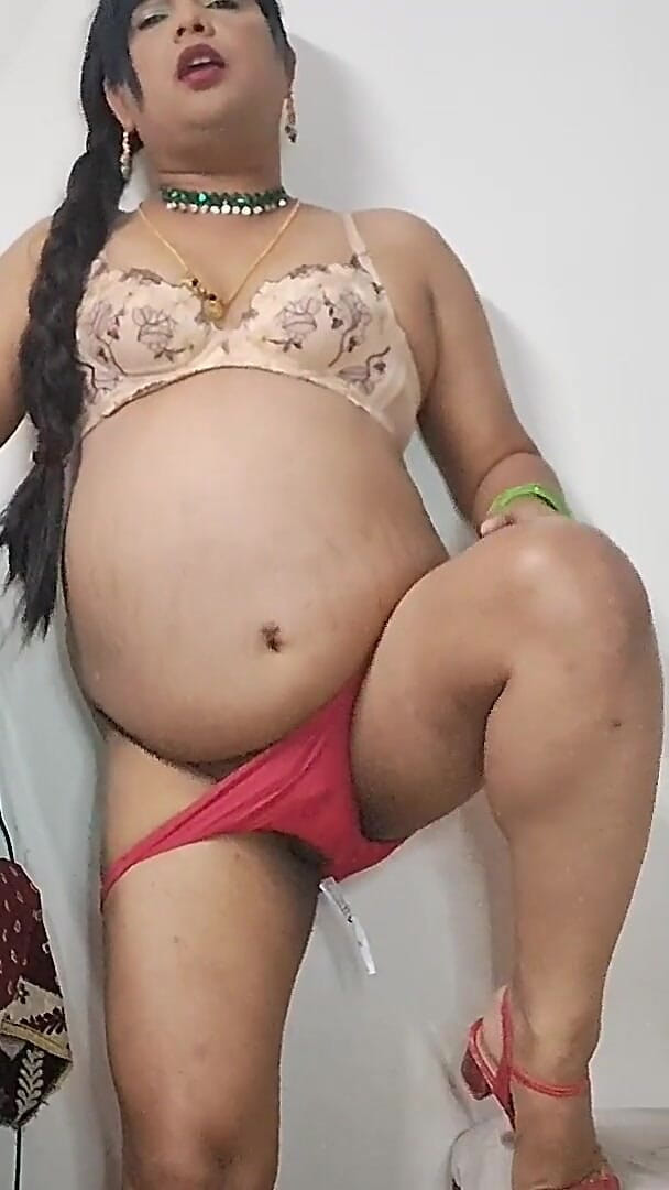 Indiansissychubby: Aga Bai Halla Machaiye Re Subcribe Collabrate and Share Like