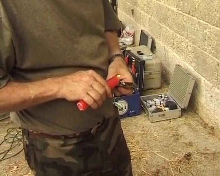 Deutsche Camgirls: Amatérská německá děvka dostala výprask, zatímco anální hračka