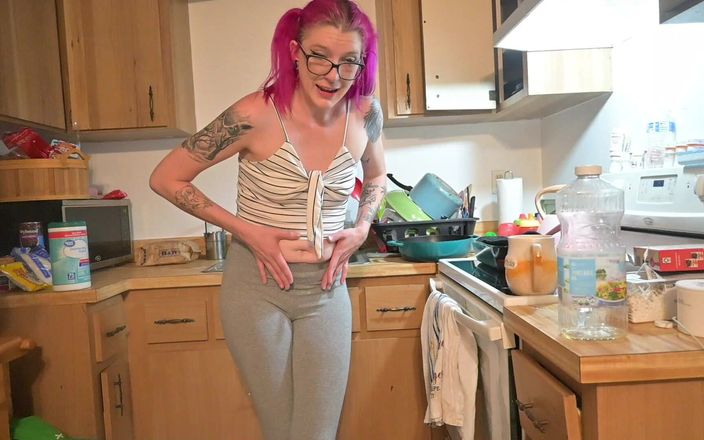 Miss Ellie Roleplay: Hausarbeit, pinkel-verzweiflung