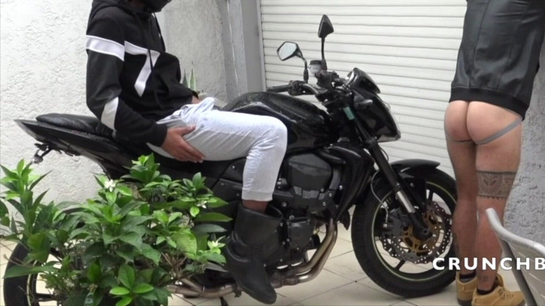 CREAMPIE BOYS FROM MADRID: เย็ดฉันในกางเกงสตรัป