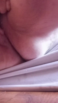 Fat Pussy Play