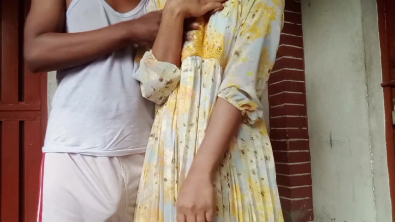 Deshi women: फार्म हाउस में अकेली लड़की की चुदाई
