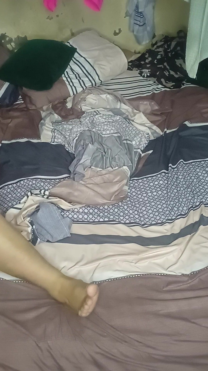 E-Alfa: Schoonmoeder, wat doe je? Mijn vrouw komt op elk moment