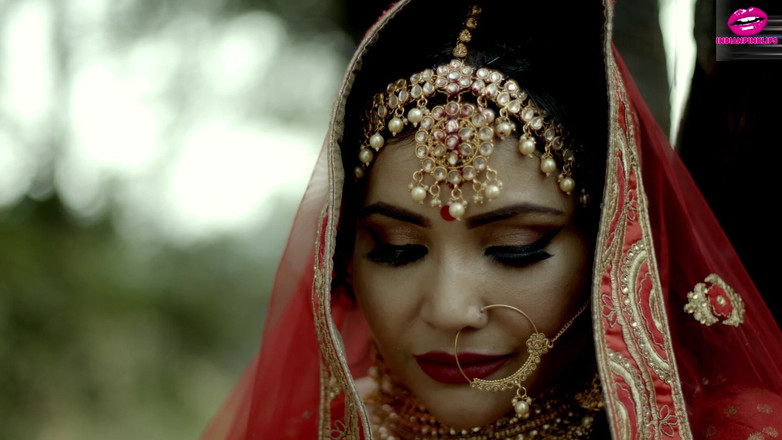 Indianpinklips: Una maliziosa milf appena sposata viene scopata da Devar