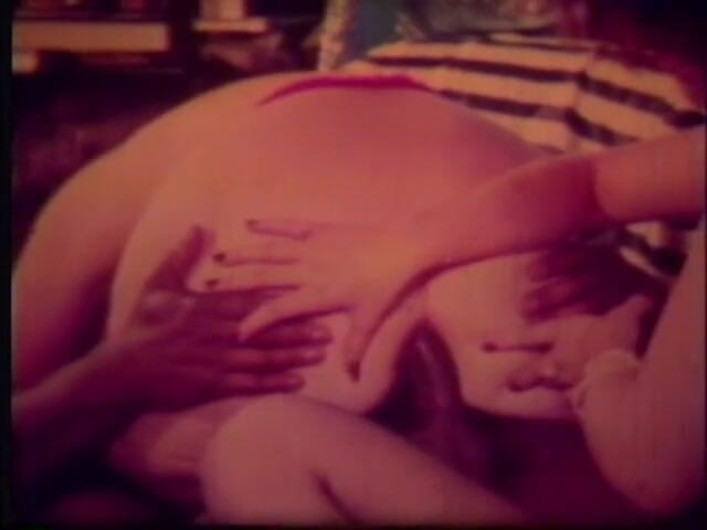 Vintage Usa: Seks threesome yang indah di video vintage