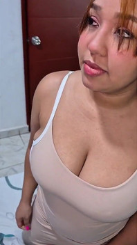Io faccio ciò che mi serve per compiacere il marito della mia migliore amica.