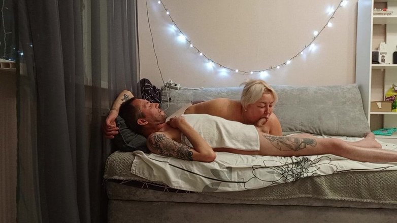 Zona901: Komşu derin bir sakso çekiyor ve döl yutuyor