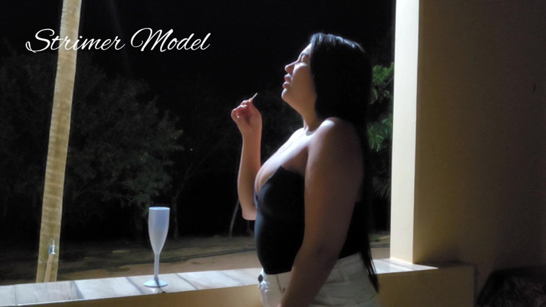 Strimermodel: Boissons et éternuement