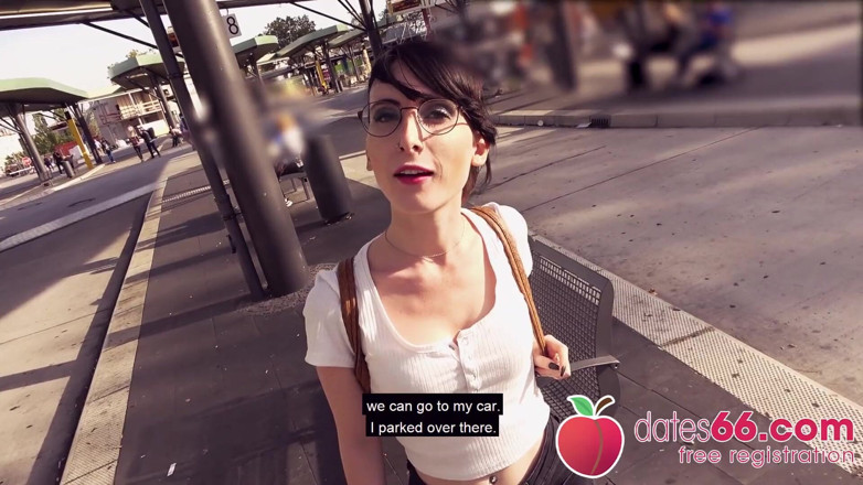 Dates66: Naughty! Lou Nesbit nhỏ nhắn bị nện! (tiếng Anh)