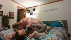 Satin Lady: Saténová dáma začíná sama a Jrock to miluje