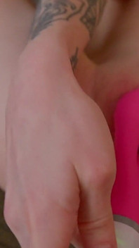 Hot Ginger Cutie Squirts Very Intensely