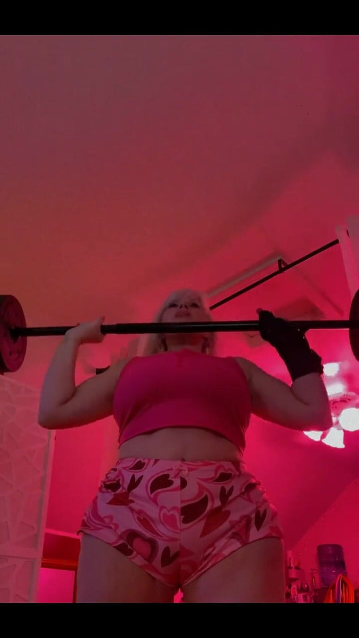 PaintedRose: Sollevamento per costruire muscolo continuare a muoversi.