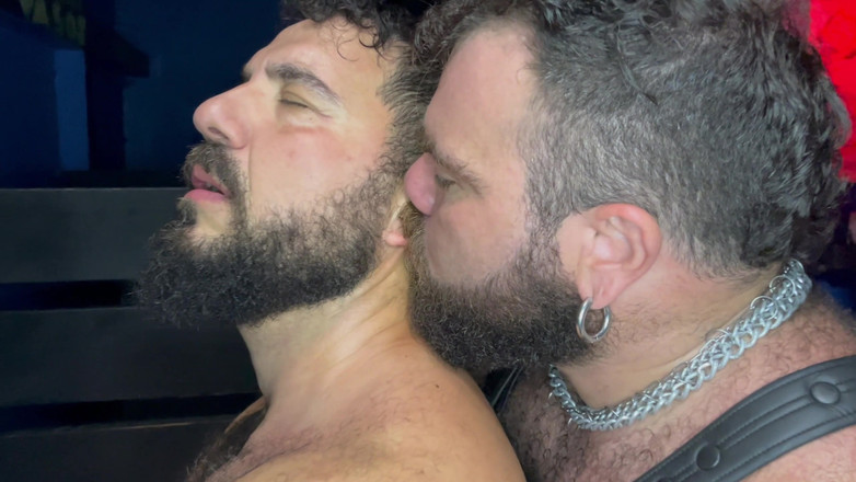 ScruffyStocky: Haariger Top Schwuler Bär Dominiert Blowjobs, Arschlecken Und Anal Fucking...
