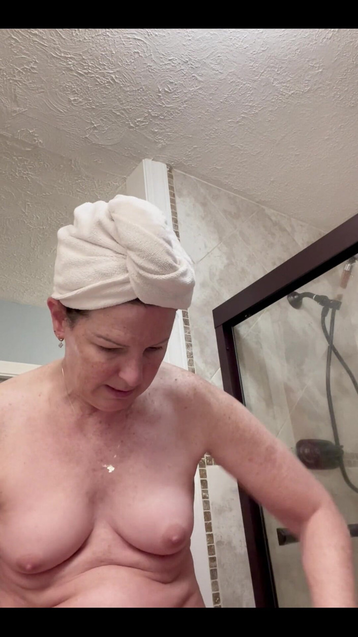 bethmckenna: Happy Thursday! Part 1