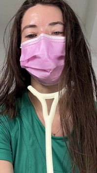 VEDERE LA PERSOANA 1 cu examen fizic profesional în exfoliante verzi