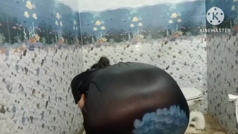 Ankurpriya000: 목욕하는 디디를 보고, 시아버지의 자지가 뜨거운 목욕 의붓여동생을 일어섰어