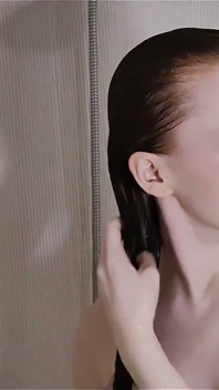 Fetish Rambut - Hanya Membasuh Rambut Merah Cantik Semula Jadi Saya Di Bilik Mandi Untuk Awak