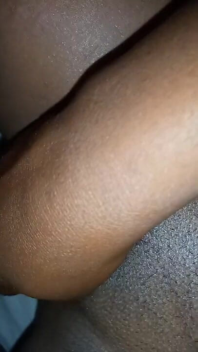 Pretty B: seksi randi ko choda jaata hai jabki maata-pita door hain