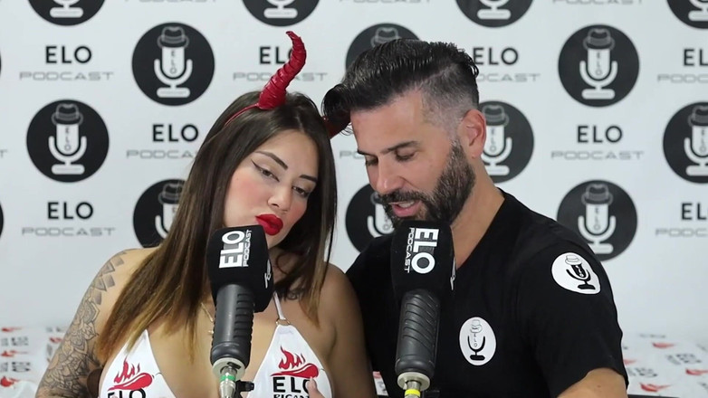 Sara Blonde: एलोपॉडकास्ट के साथ मसालेदार साक्षात्कार