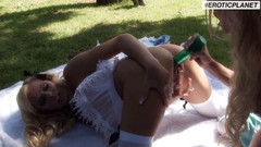 Erotic Planet X: Alice a pohádka milostný příběh S3: Dvě sexy blonďaté lesbičky...