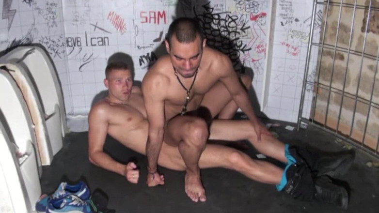 Gaybareback: Latino fucked in public toilett by Jordan Fox