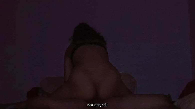 Hamster_Ball: 初めて私のチンポをフェラチオするマレー18+ビッチ