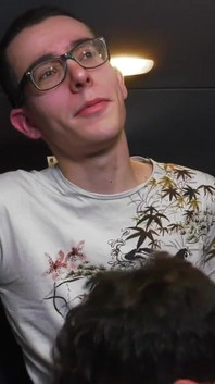 Amazign gang bang en autobús en la carretera en París 2