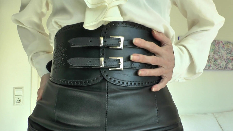 Lady Victoria Valente: Cinture larghe e strette parte 76 lady victoria valente