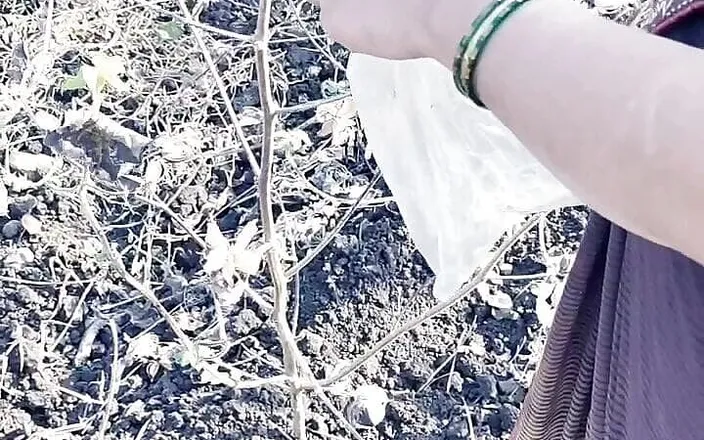 Depak Puja: Marathi Fucks Pooja Bhabhi Fiercely in Cotton Cultivation Full HD...