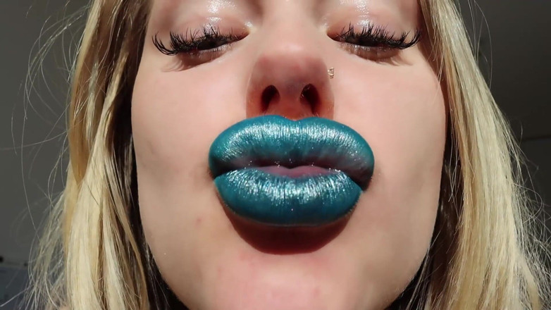 Goddess Misha Goldy: Magic of My blue shiny lips! ASMR JOI!