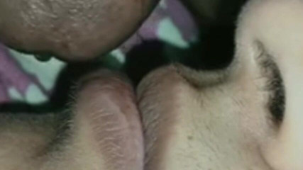 Kissing hub: 거대한 자지 흑인 대물 자지와 딥쓰롯으로 섹스하는 독일 계모의 더러운 티나 섹스